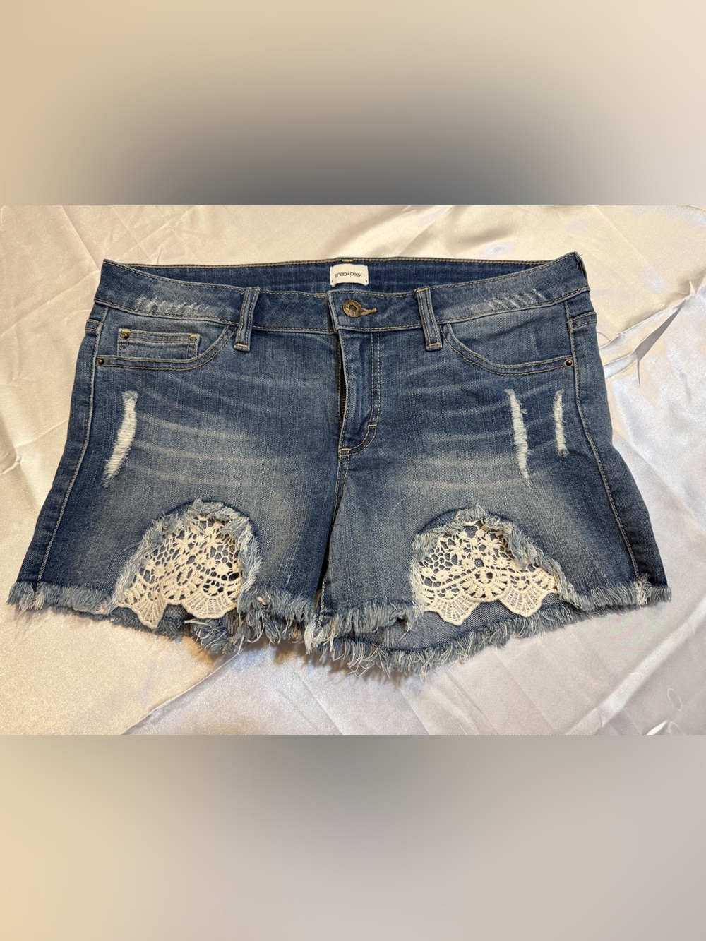 Sneak Peek Blue Denim Crochet Insert Frayed Shorts Size: L